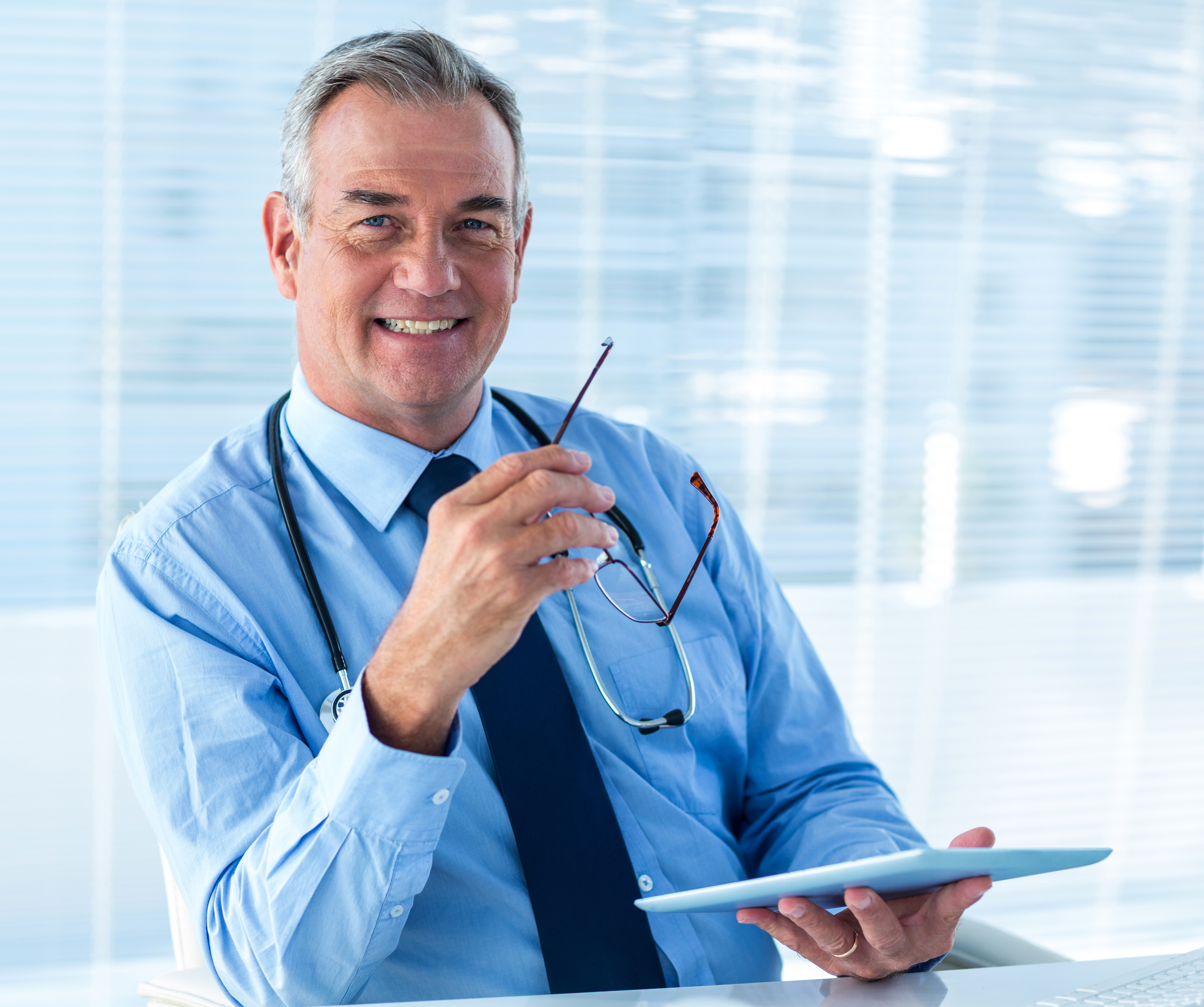 Should All Doctors Maintain Dress Code