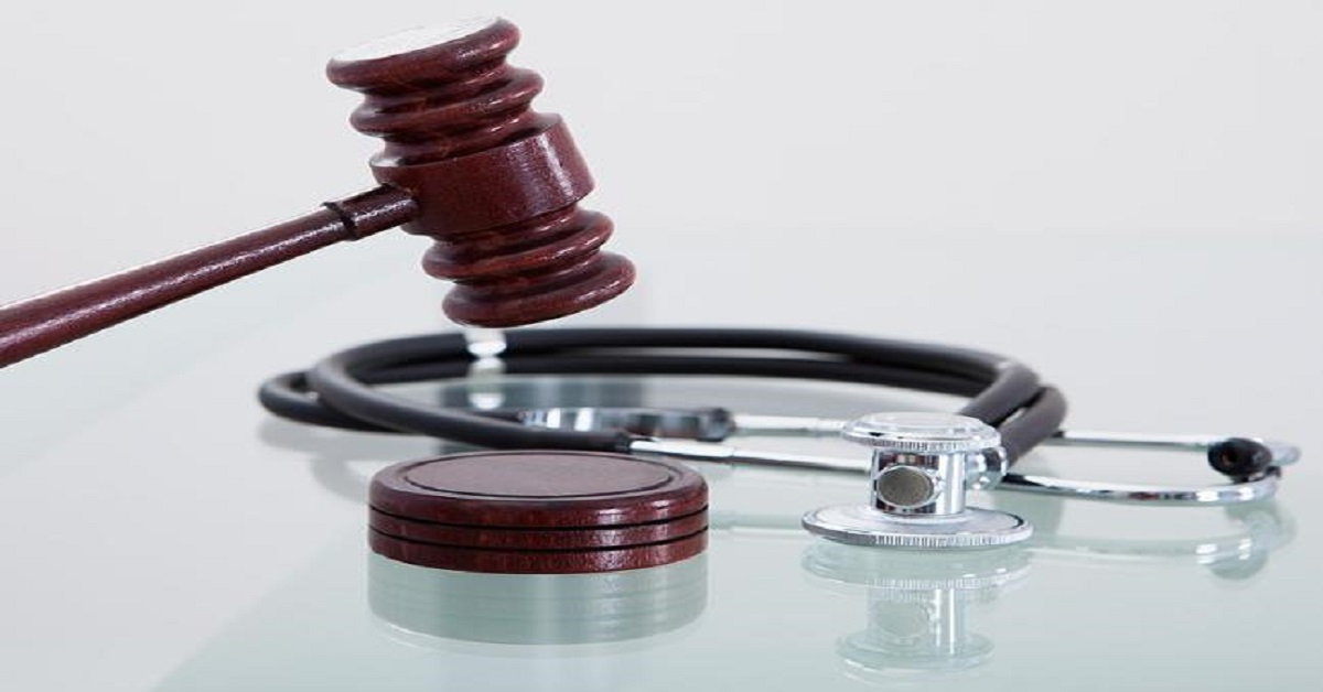 Kidneys damaged, battered doctor battles for life