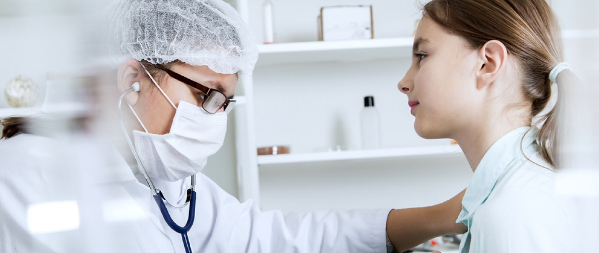 Should A Doctor With Contagious Disease Examine Patients?