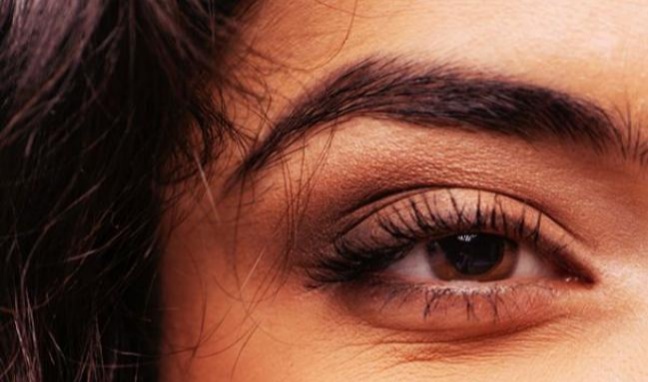 New Study On Parkinson's Disease: Thinning Of The Eye Is An Early Sign!