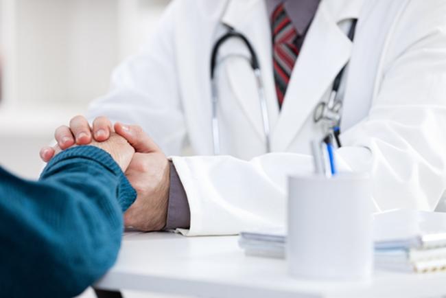 Should A Doctor Gurantee Success Of  Treatment  Or Surgery To  Patient ?