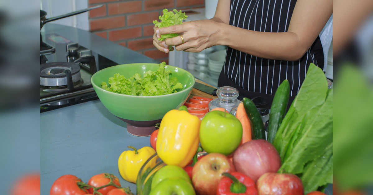 Beware Of Eating Veggie As These May Transmit Super Bugs To Our Gut