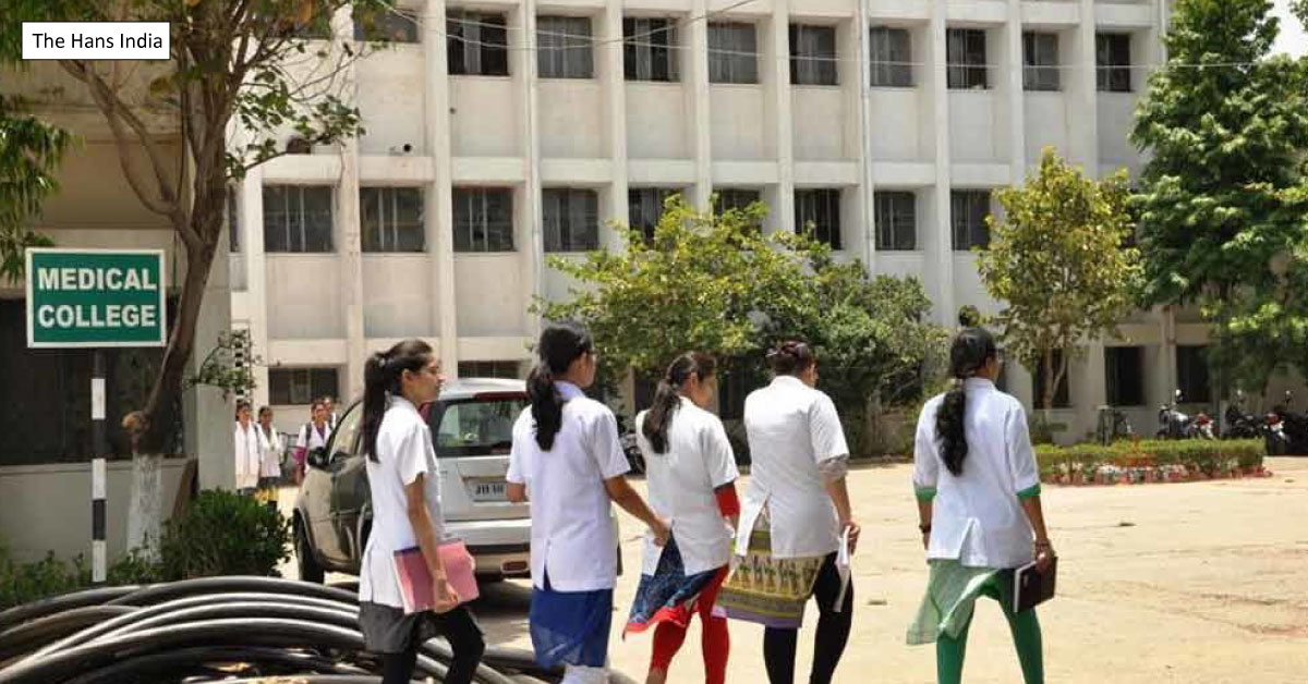 MCI, SC Panel Advises Students Not To Enroll In 4 Institutes Over Degree Doubts