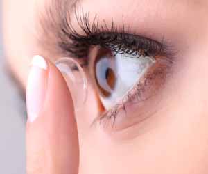 Smart LED Contact Lens Can Diagnose Diabetes And Treat Diabetic Retinopathy