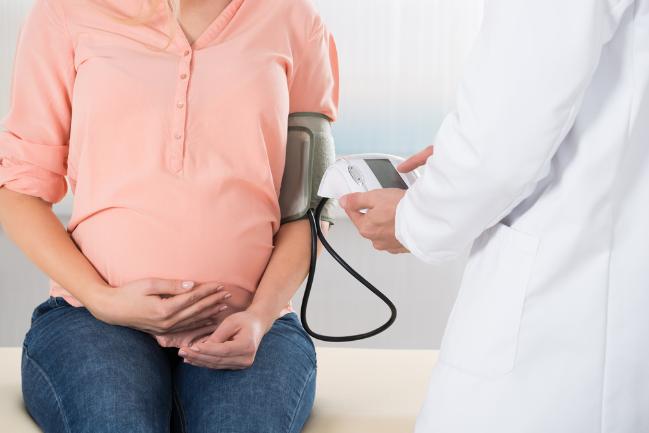 Pregnant Women With Very High Blood Pressure Face Greater Heart Disease Risk