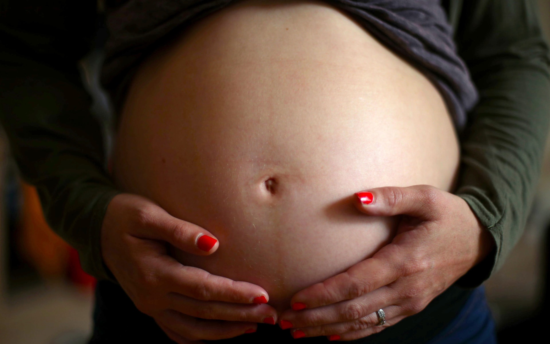 Moms’ Obesity in Pregnancy Is Linked to Lag in Sons’ Development and IQ