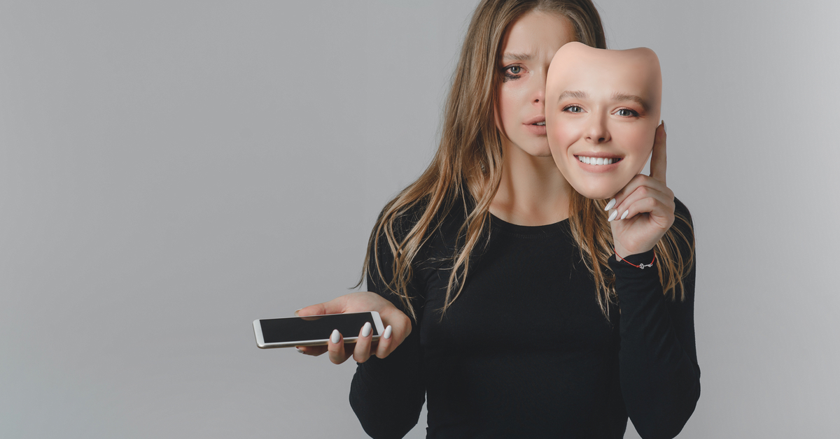 Social Media: Two Sides of a Coin