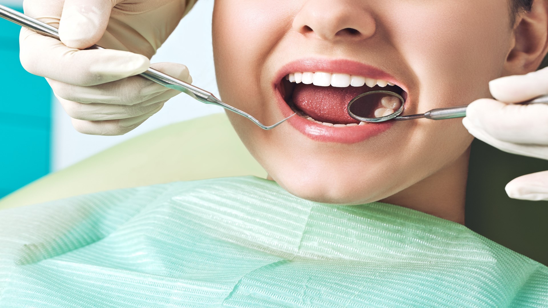 Dentinal Tubule Occlusion by Desensitizing Dentifrices: Insights from the SEM Study