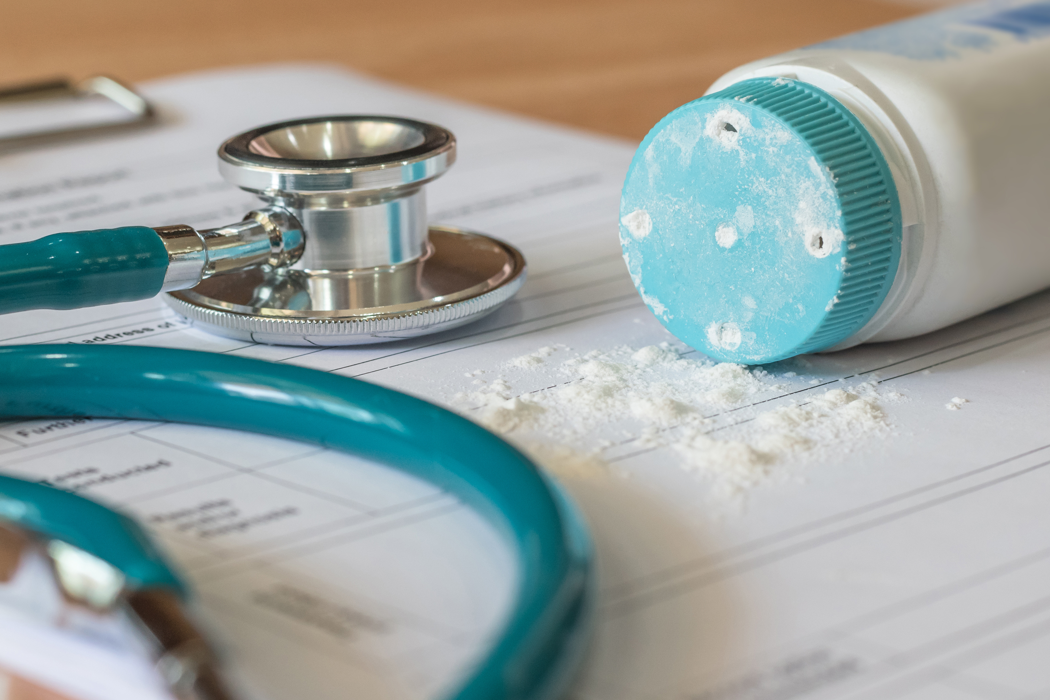 Use Of Powder In Genital Area Not Linked To Increased Ovarian Cancer Risk