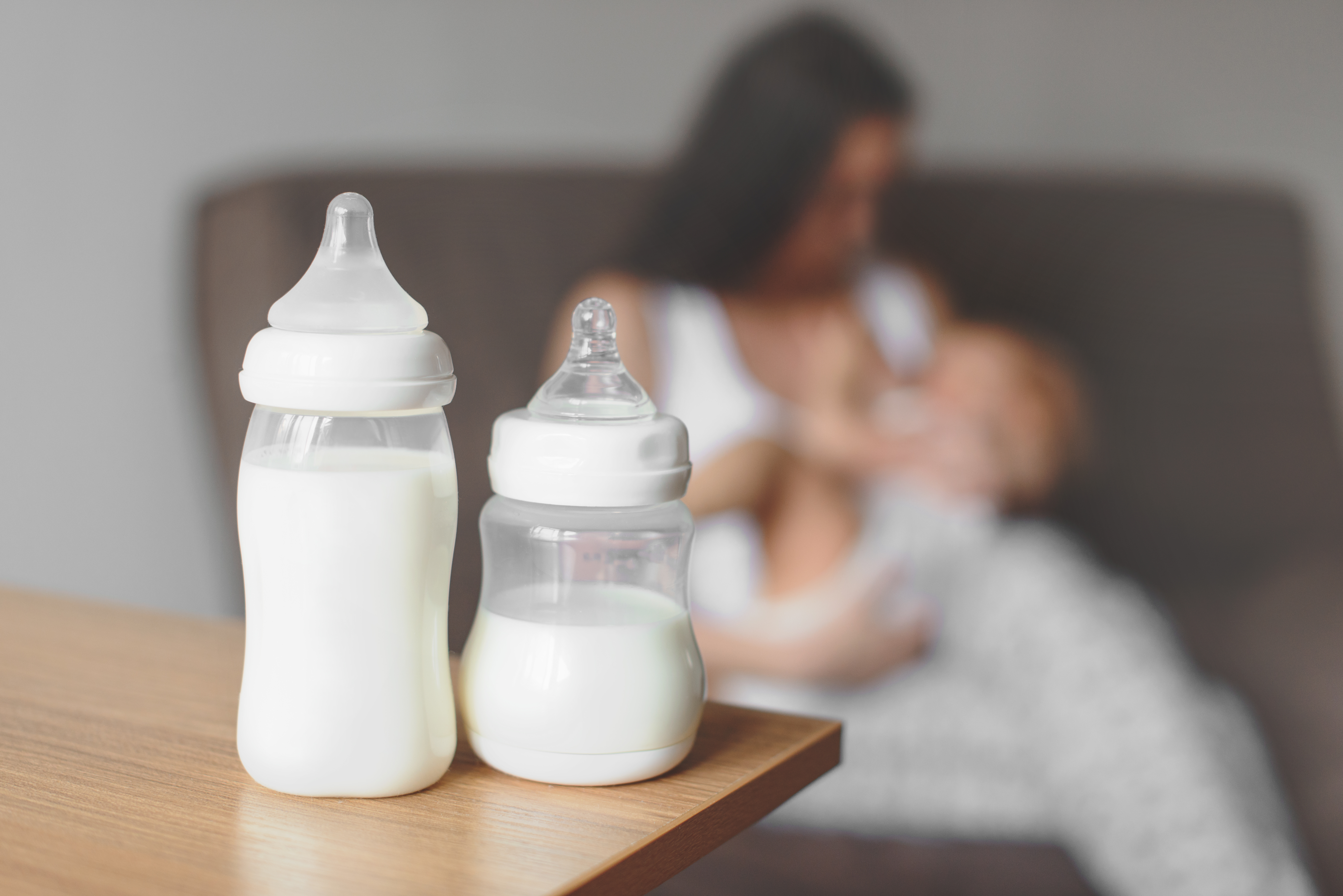 Infant Feeding- When To Start Weaning?