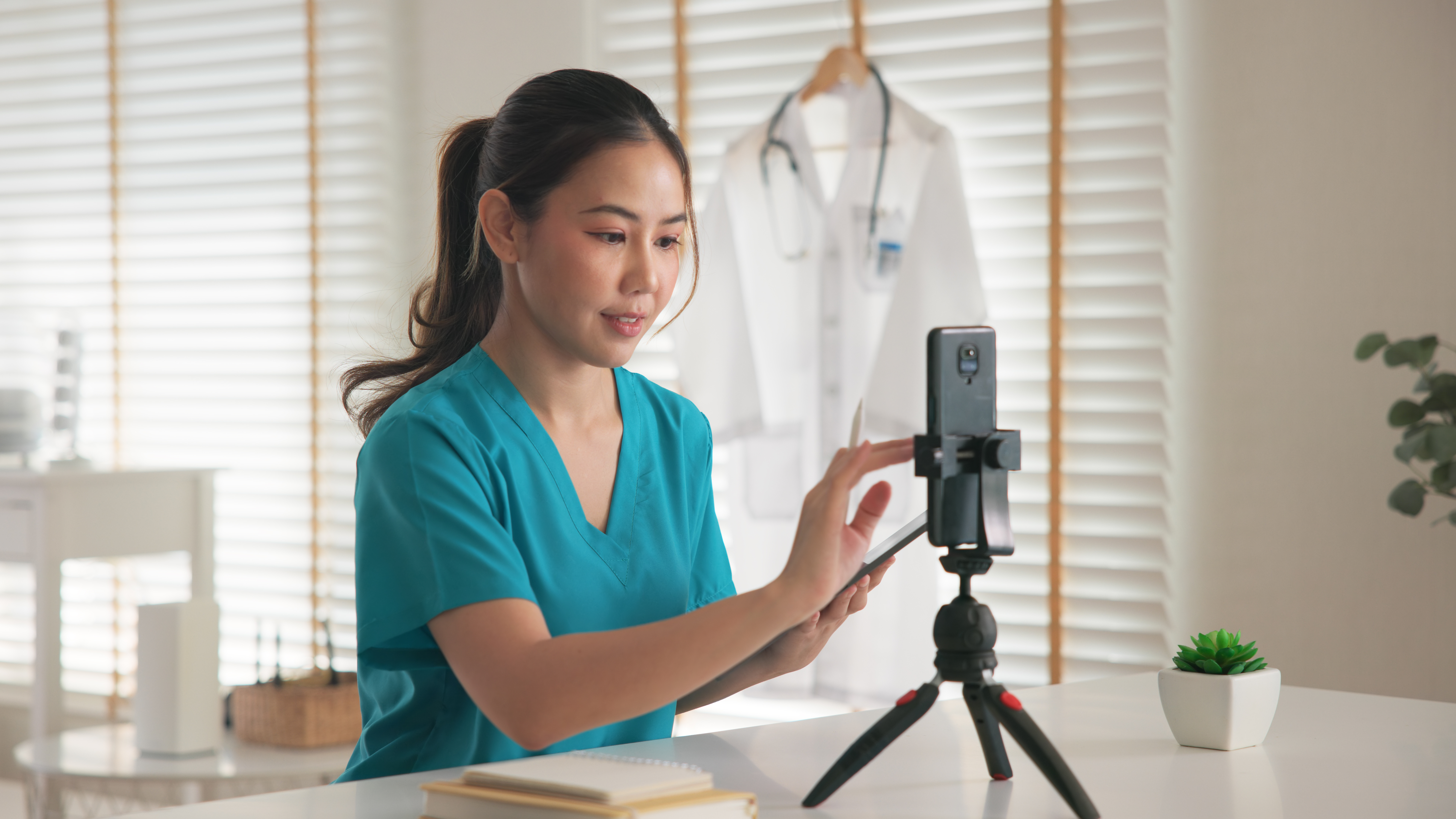 Side Hustles for Doctors: Using Knowledge Beyond the Clinic