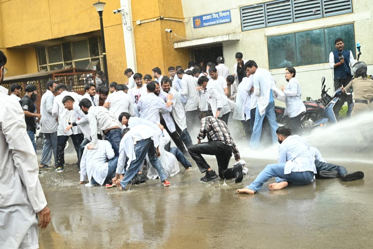 Probe Ordered Into Police Action Against Protesting Bhopal Intern Doctors